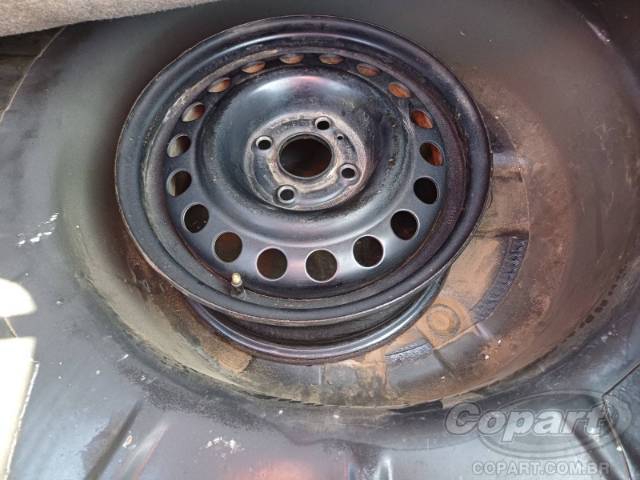 2010 CHEVROLET CORSA SEDAN 