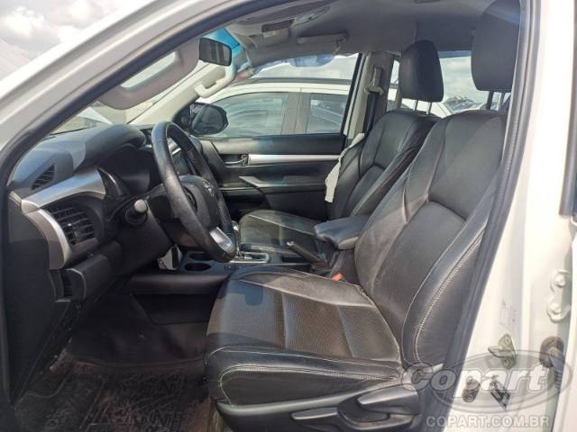 2024 TOYOTA HILUX CD 