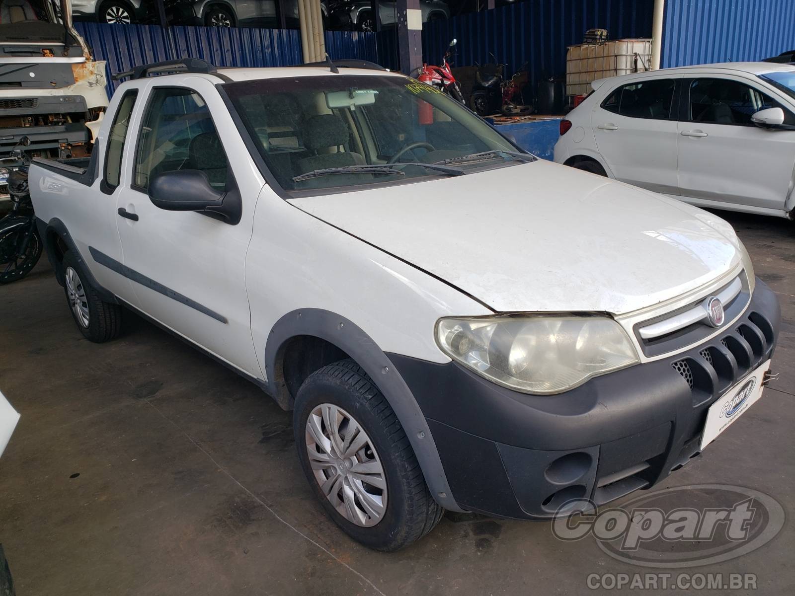 Fiat Strada CE Fire 1.4 2012 Queimado