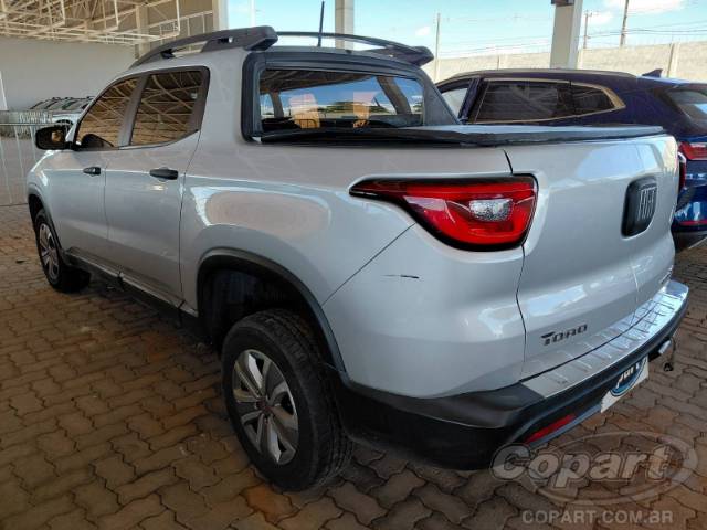 2017 FIAT TORO 