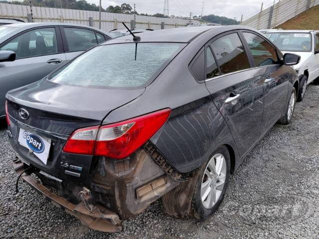 2014 HYUNDAI HB20S 