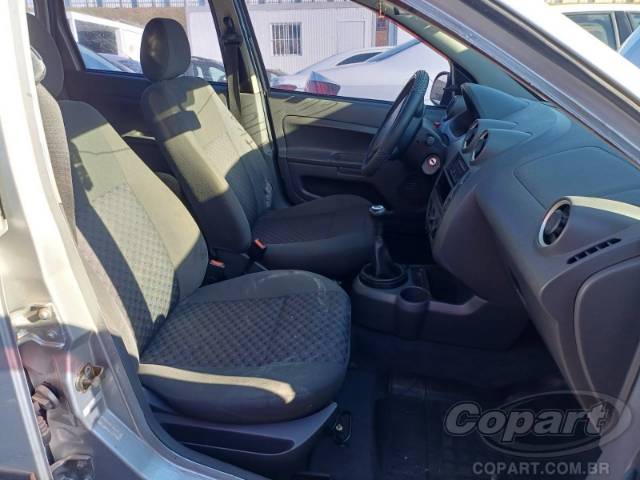 2005 FORD FIESTA 