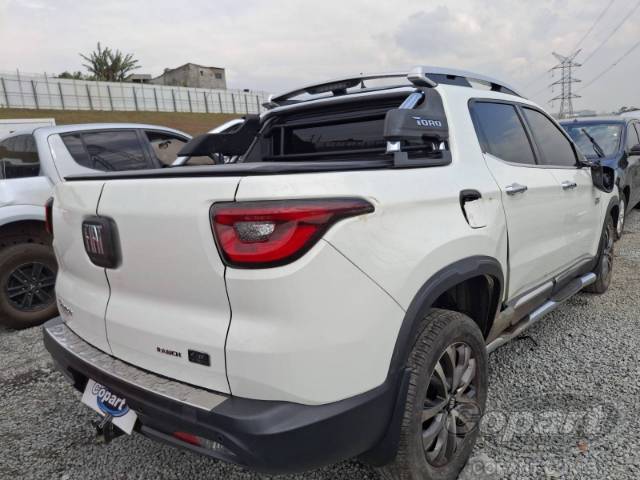 2022 FIAT TORO 