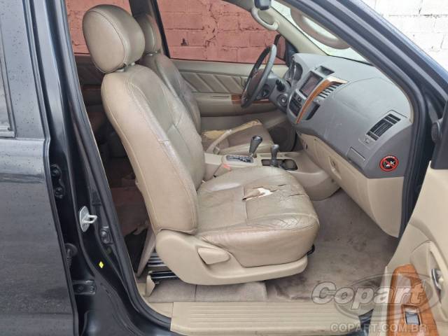 2010 TOYOTA HILUX SW4 