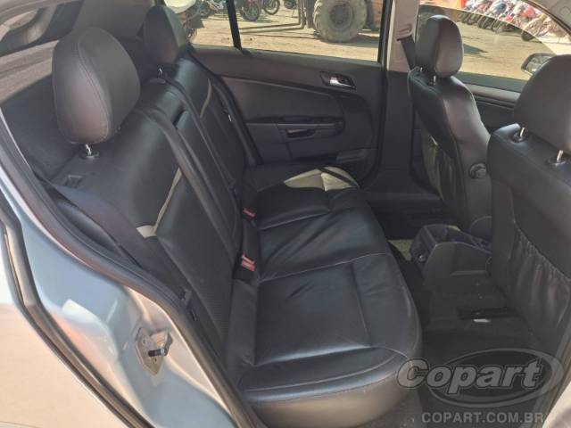 2011 CHEVROLET VECTRA HATCH 