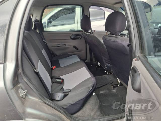 2011 CHEVROLET CLASSIC 