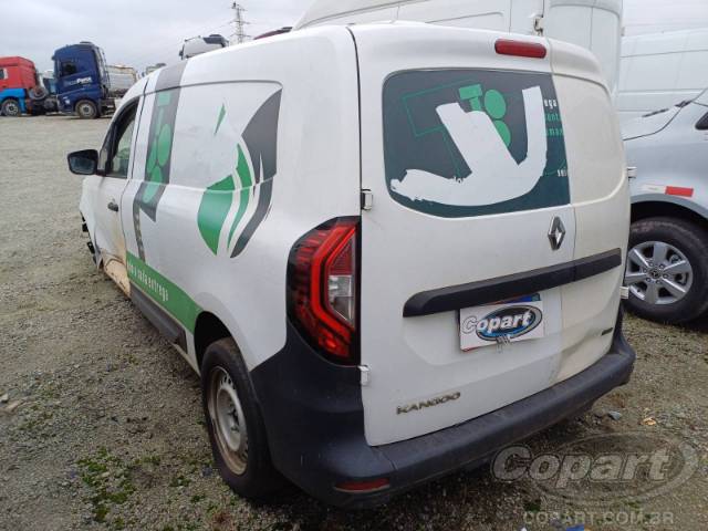 2025 RENAULT KANGOO 