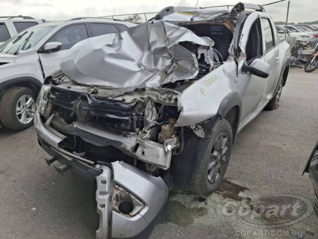 2021 RENAULT DUSTER OROCH 