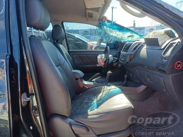 2013 TOYOTA HILUX CD 
