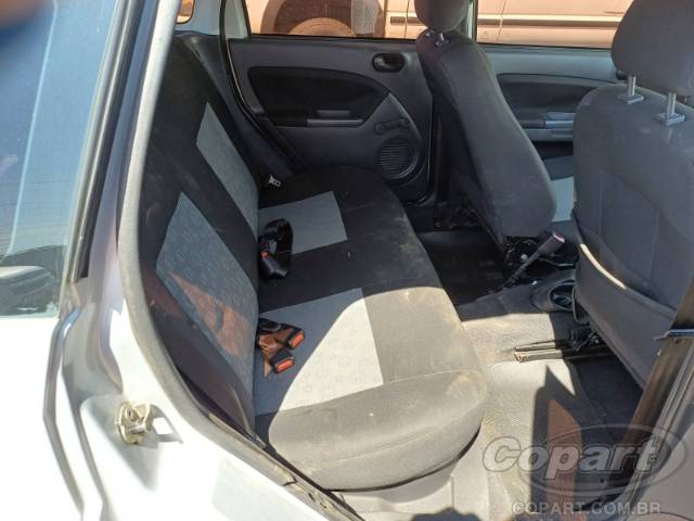 2011 FORD FIESTA 