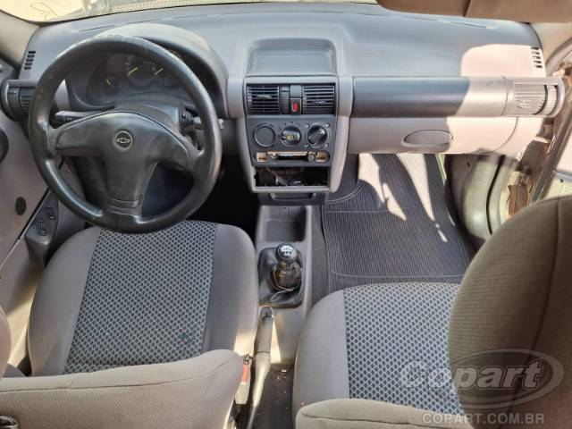 2010 CHEVROLET CLASSIC 