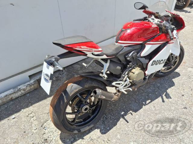 2016 DUCATI SUPERBIKE 