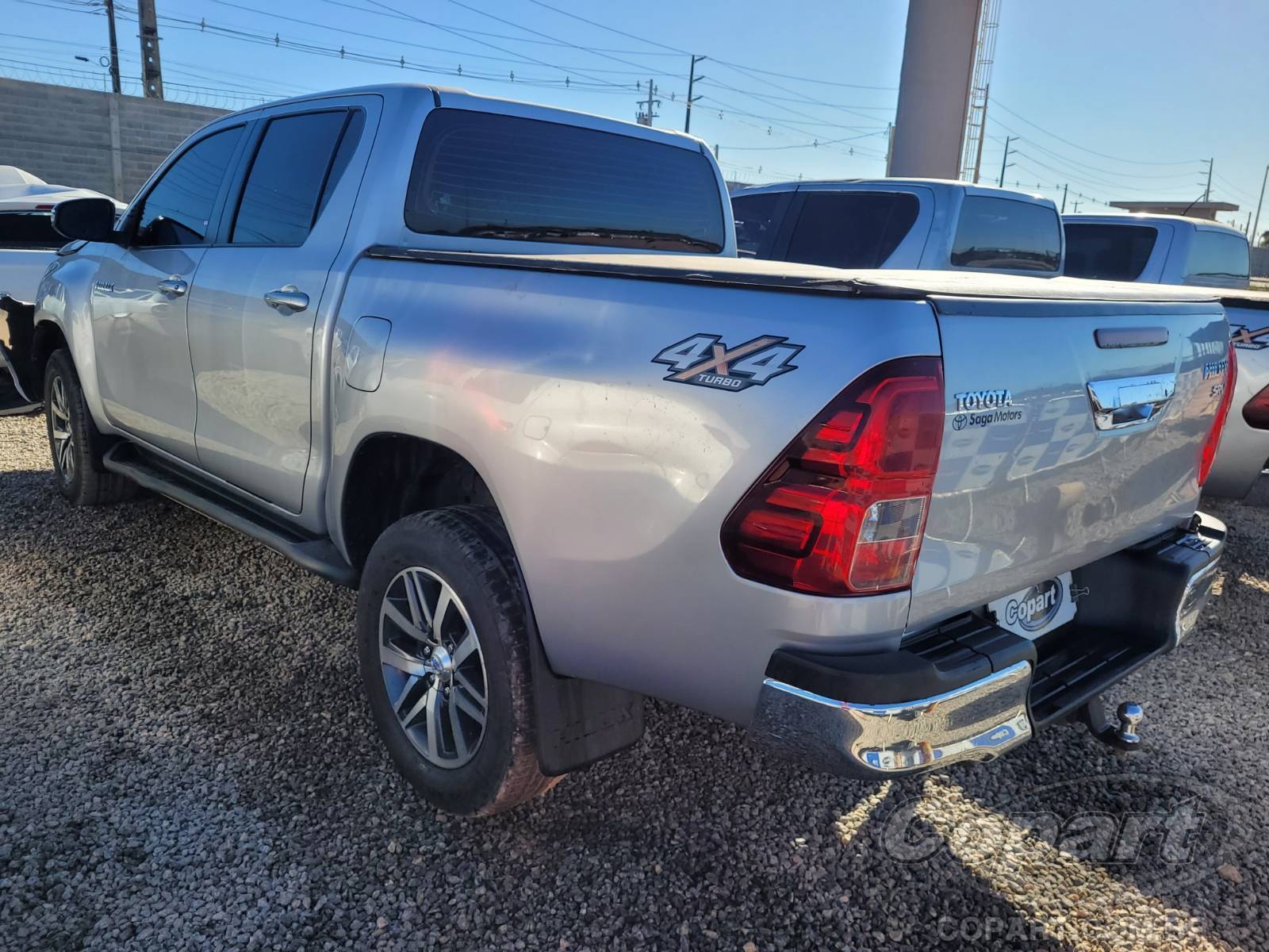 2016 TOYOTA HILUX CD — foto 3 de 11