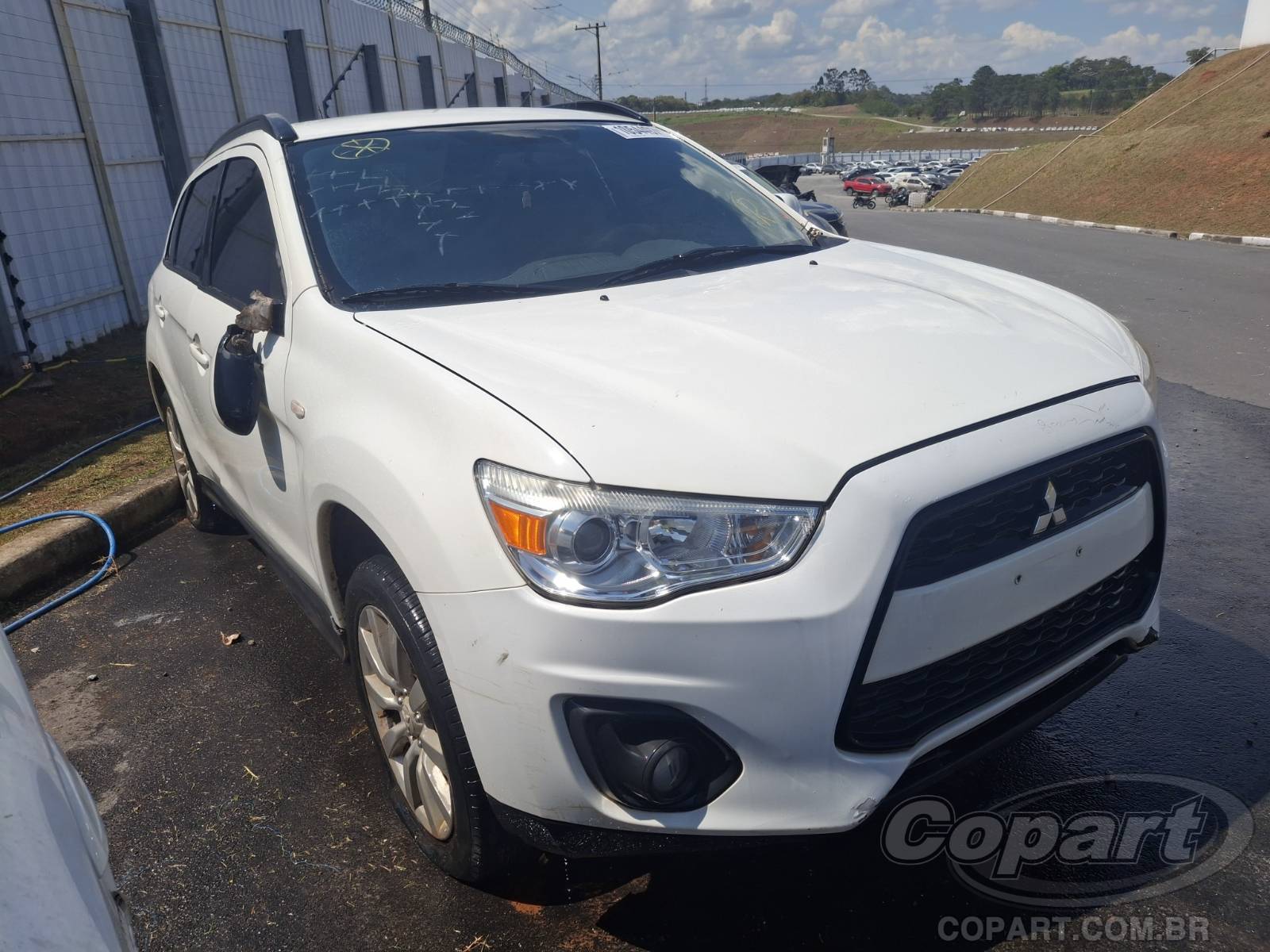 Veículo Mitsubishi ASX 2015 MITSUBISHI ASX CVT 2.0 16V MIVEC 2016 em leilão