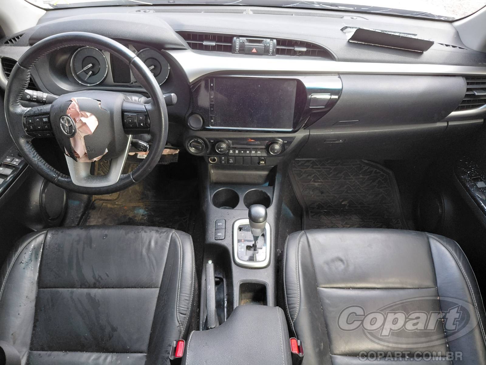 2024 TOYOTA HILUX CD — foto 9 de 11