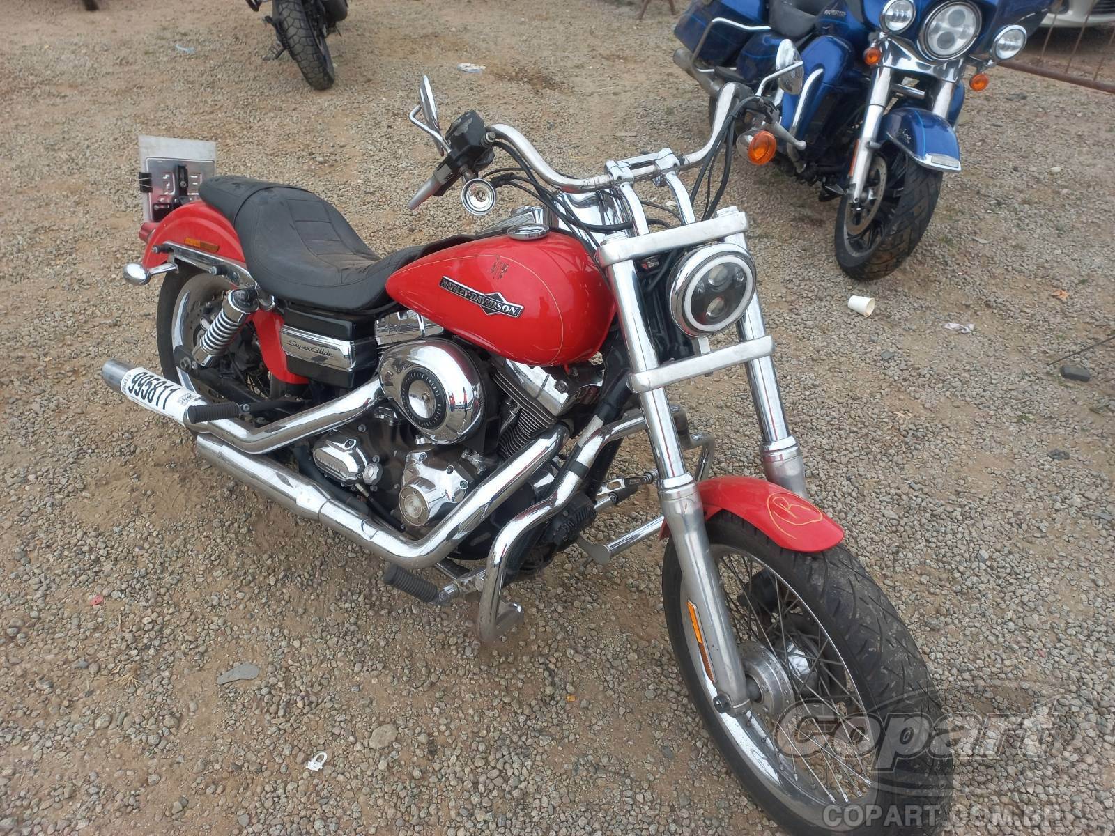 2011 HARLEY-DAVIDSON DYNA