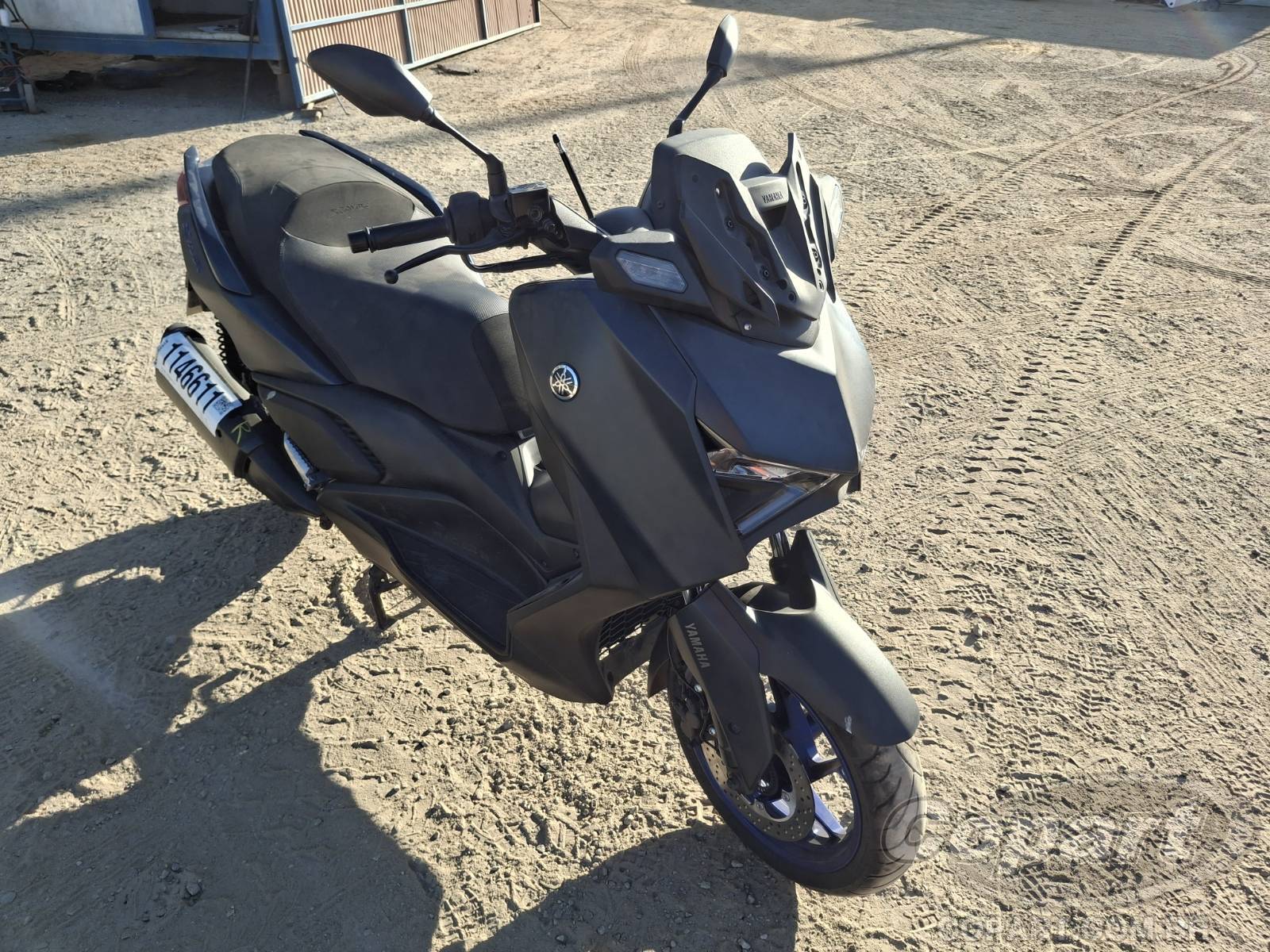 2025 YAMAHA XMAX