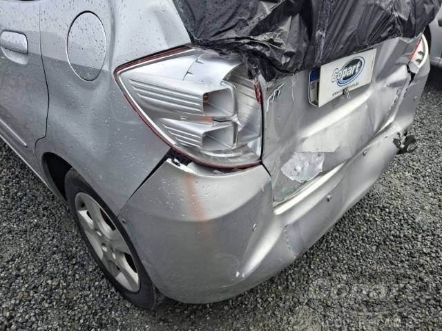 2009 HONDA FIT 