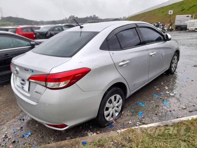 2023 TOYOTA YARIS SEDA 