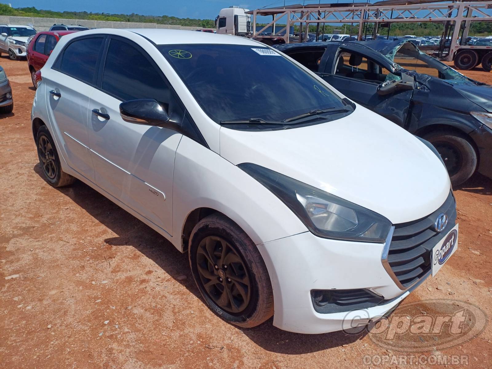 HYUNDAI HB20