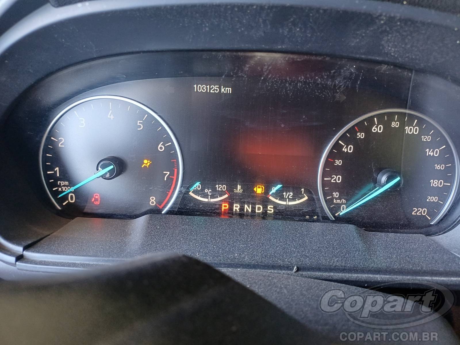 Foto 8 de 10: 2018 FORD ECOSPORT