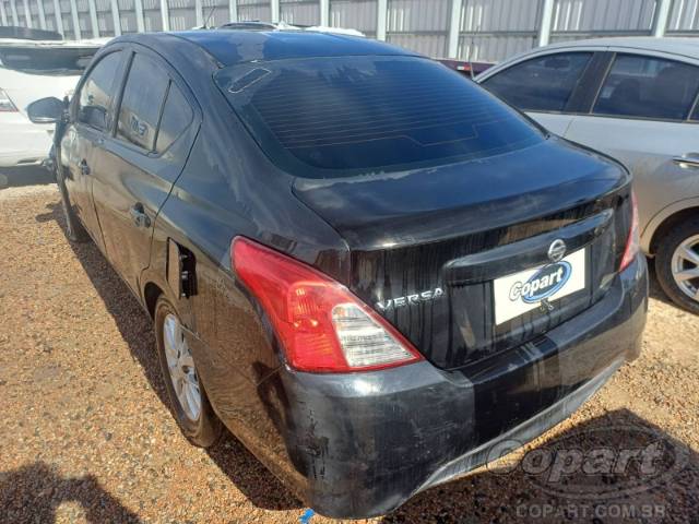 2017 NISSAN VERSA 