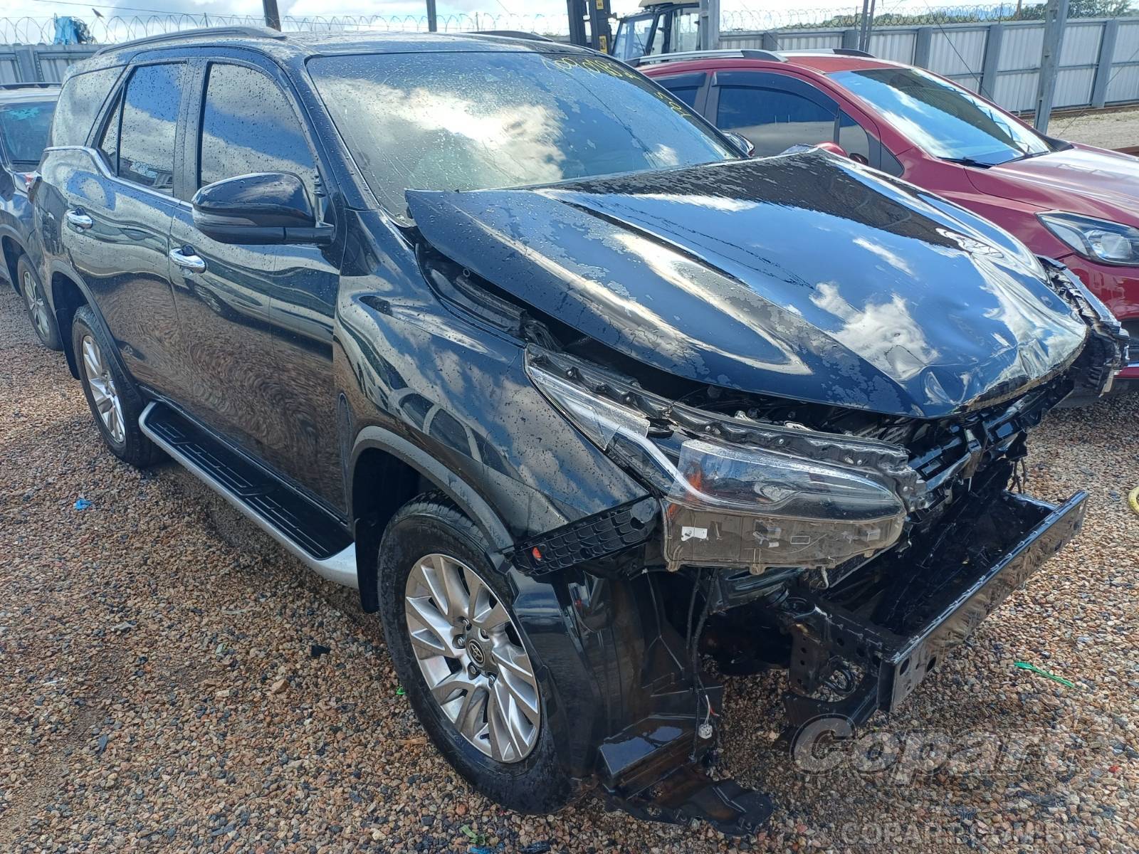 Veículo Toyota SW4 Toyota SW4 2021 SUV 2.8 D-4D Turbo 2021 em leilão