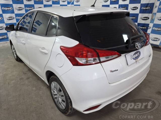2022 TOYOTA YARIS 