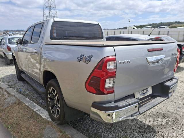 2024 TOYOTA HILUX CD 