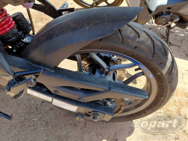 2025 BAJAJ DOMINAR 