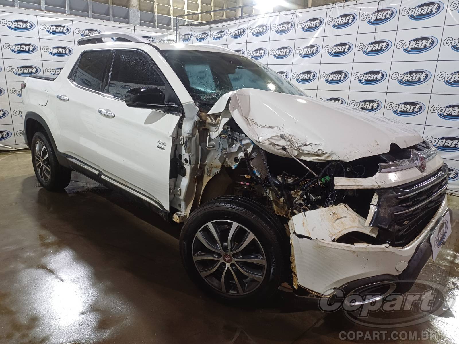 Veículo FIAT Toro 2020 FIAT TORO Volcano AT9 2.0 MultiJet Turbo Diesel 2021 em leilão