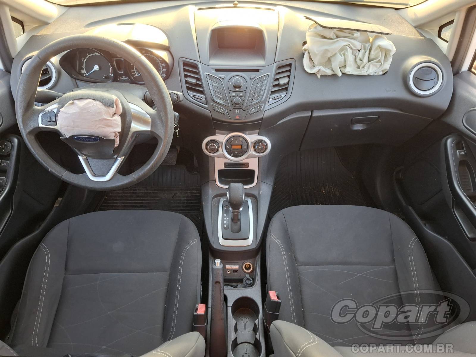 Foto 9 de 10: 2016 FORD FIESTA