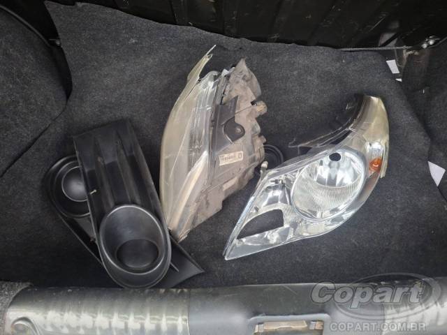 2011 VOLKSWAGEN GOL 