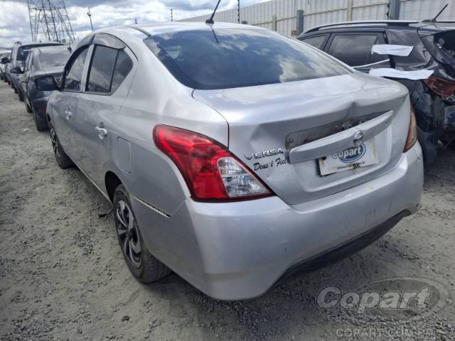 2016 NISSAN VERSA 