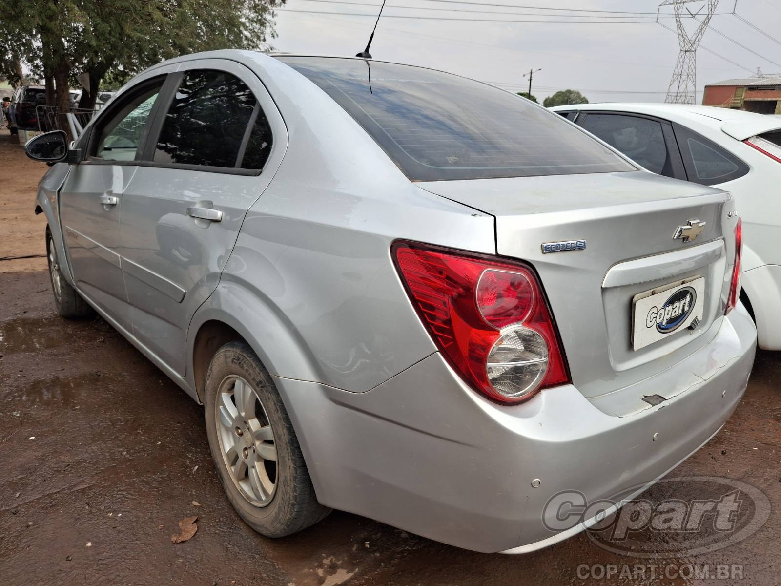 2013 CHEVROLET SONIC SEDAN — foto 3 de 12