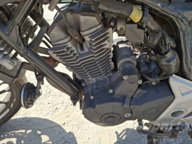 2023 HONDA CB 300F 