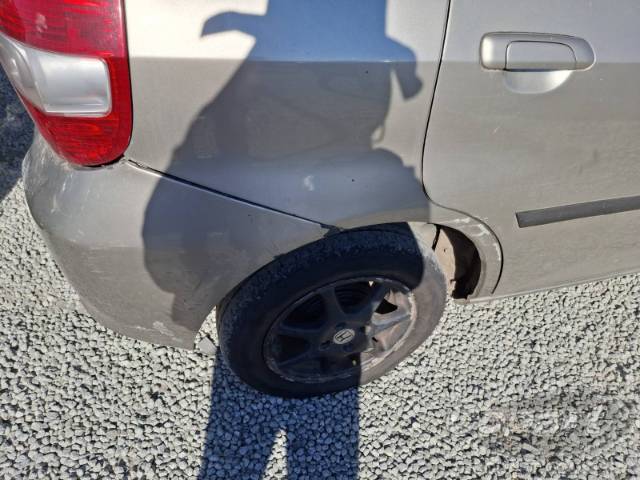 2004 HONDA FIT 