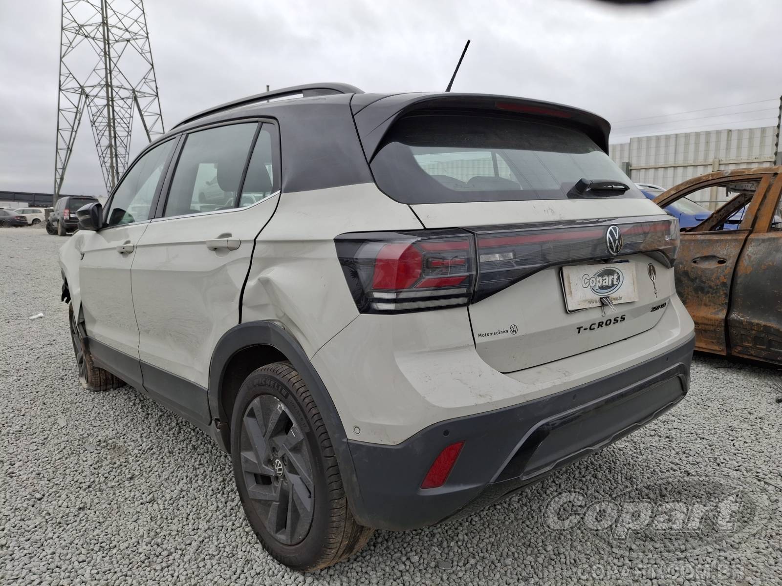 2025 VOLKSWAGEN T-CROSS — foto 3 de 15