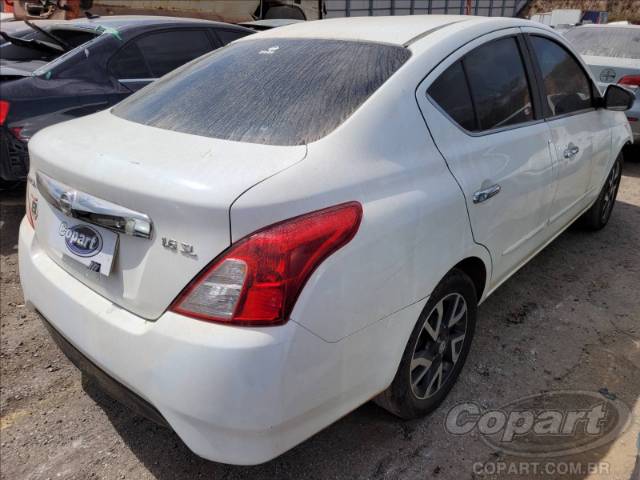 2017 NISSAN VERSA 