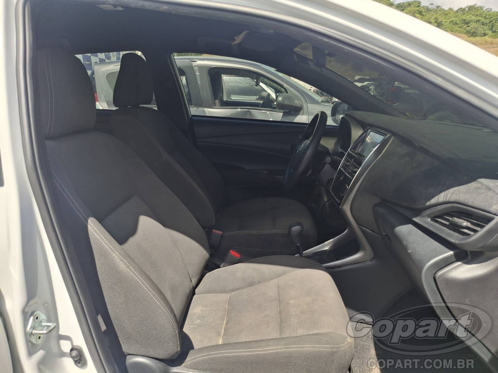 Foto 5: 2024 TOYOTA YARIS