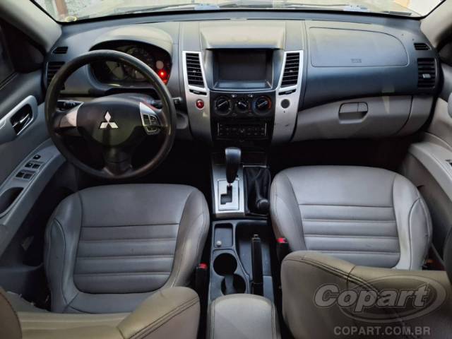 2017 MITSUBISHI PAJERO 