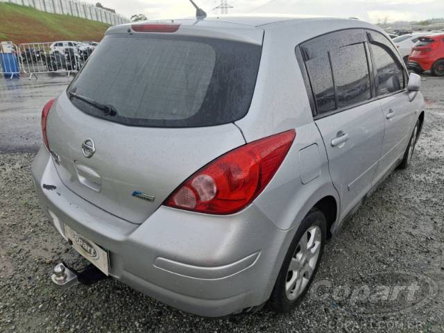 2011 NISSAN TIIDA 