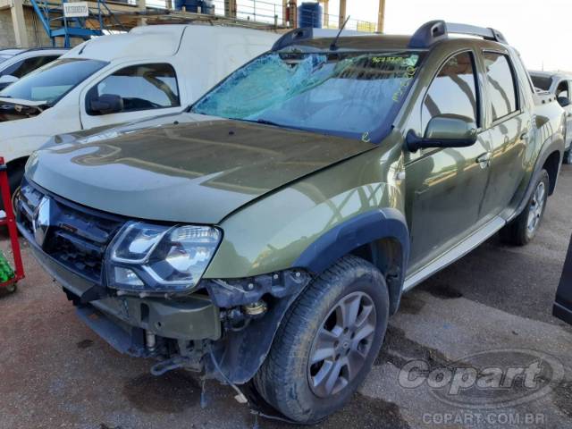 2017 RENAULT DUSTER OROCH 