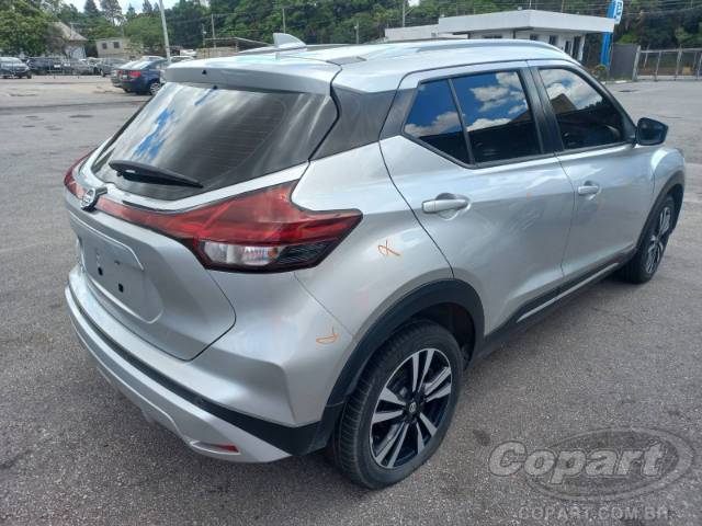 2022 NISSAN KICKS 