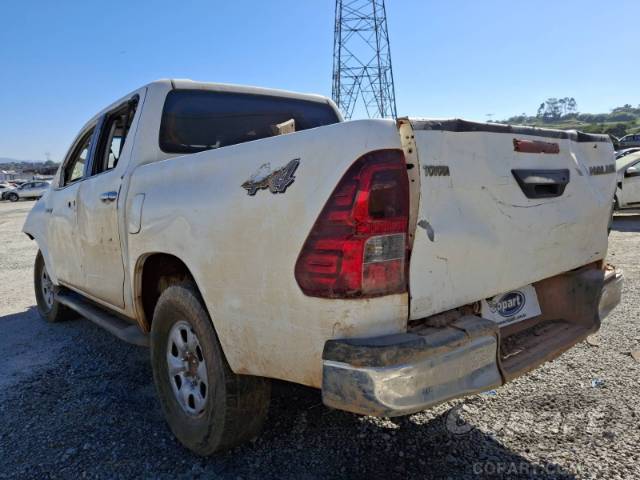 2017 TOYOTA HILUX CD 