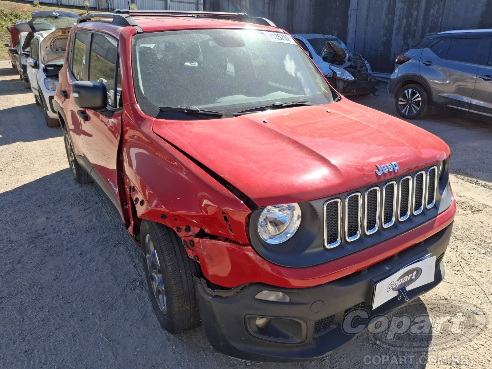 Veículo Fiat Renegade Jeep Renegade 2016 SUV Pequeno 2016 em leilão