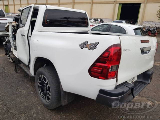 2022 TOYOTA HILUX CD 