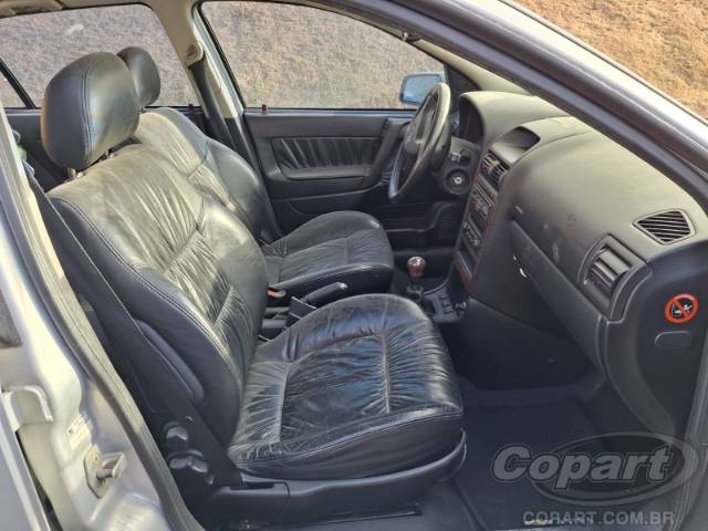 2005 CHEVROLET ASTRA SEDAN 