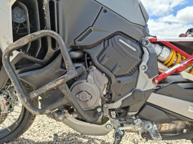 2023 DUCATI MULTISTRADA 