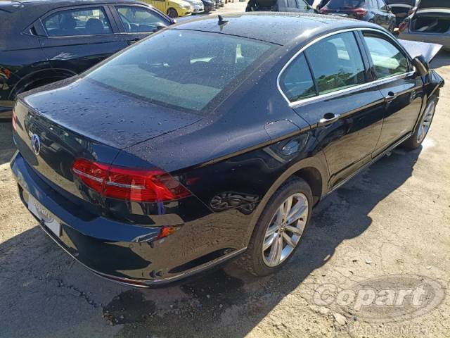 2018 VOLKSWAGEN PASSAT 